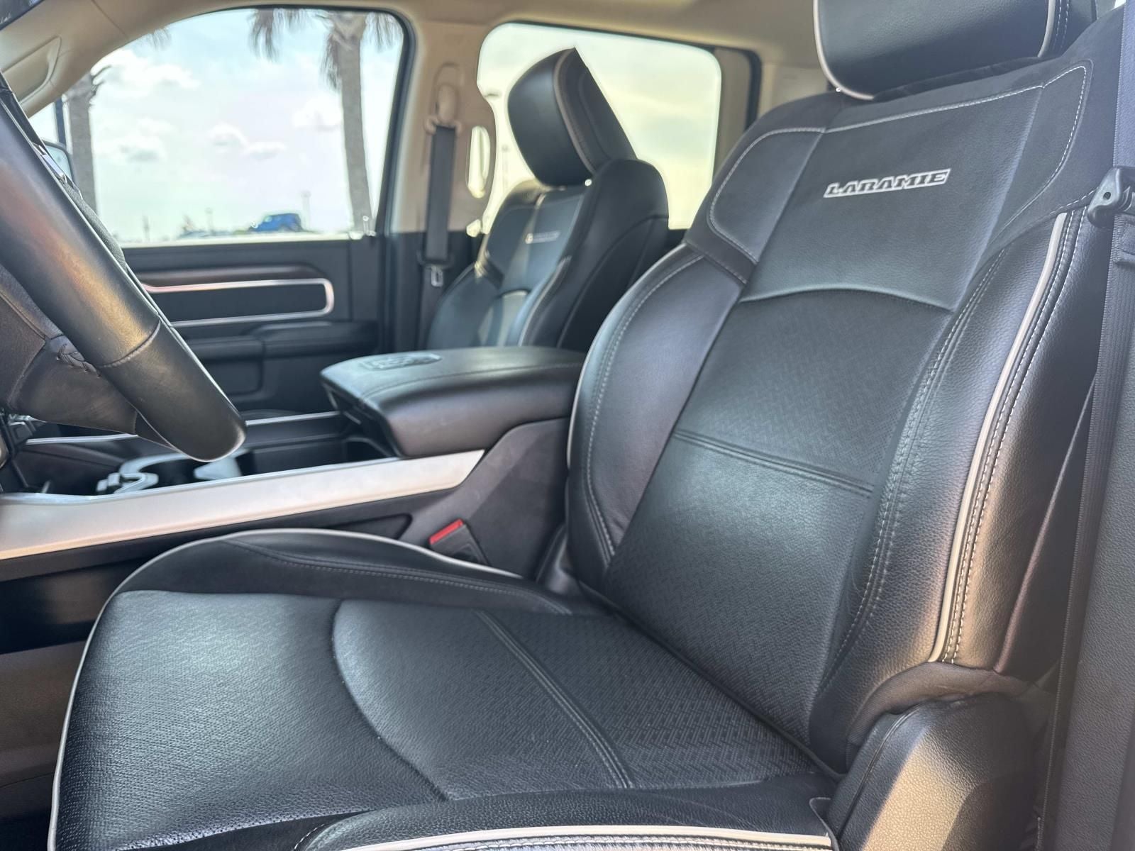 2023 RAM 2500 Laramie Crew Cab 4x4 6'4' Box