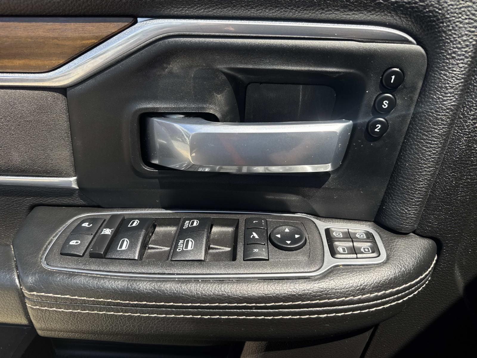 2023 RAM 2500 Laramie Crew Cab 4x4 6'4' Box
