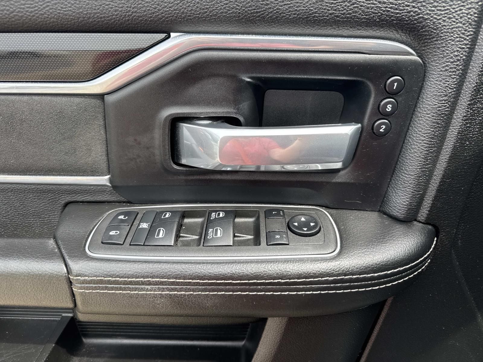 2022 RAM 2500 Laramie Crew Cab 4x4 6'4' Box