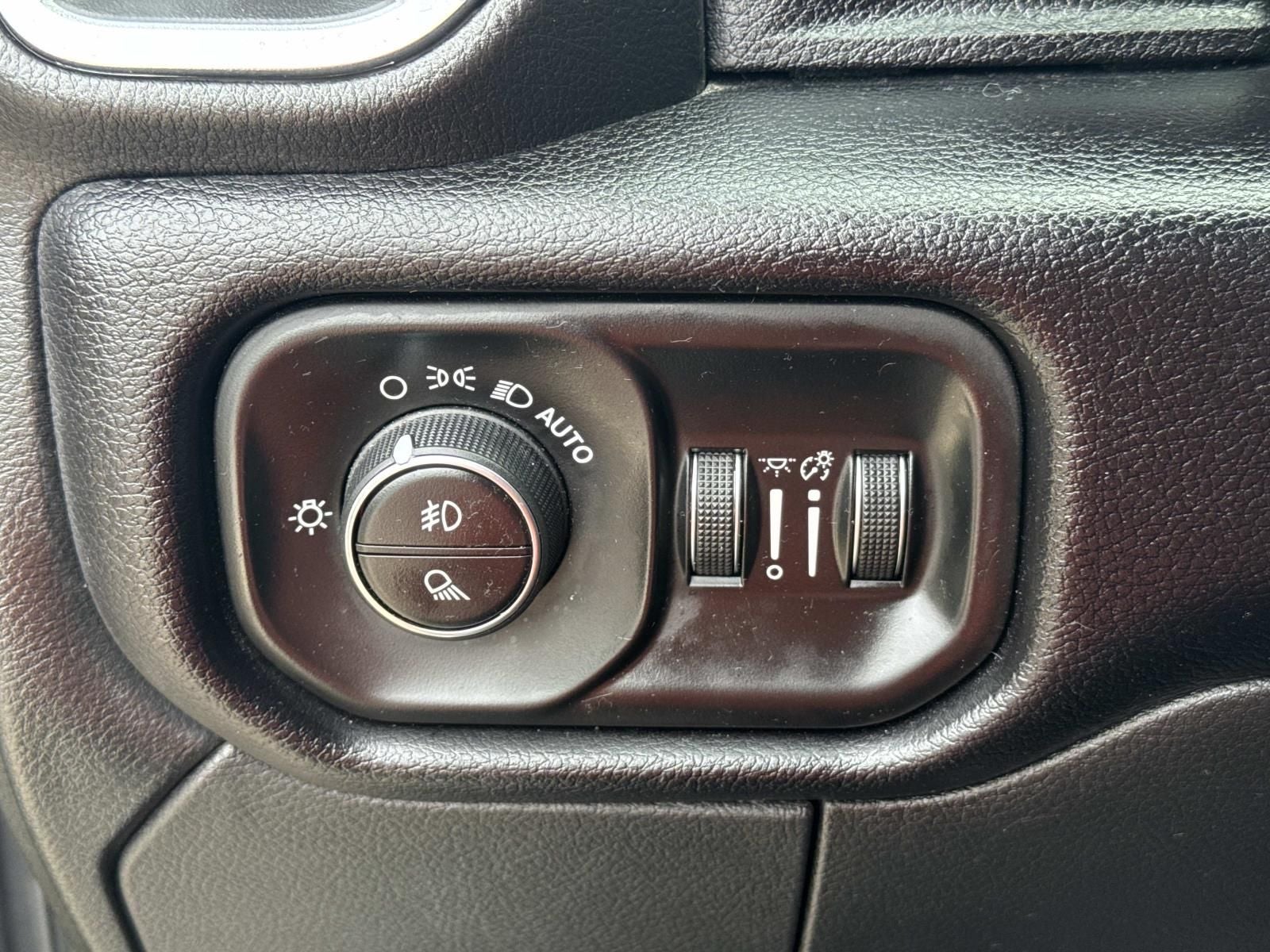 2022 RAM 2500 Laramie Crew Cab 4x4 6'4' Box
