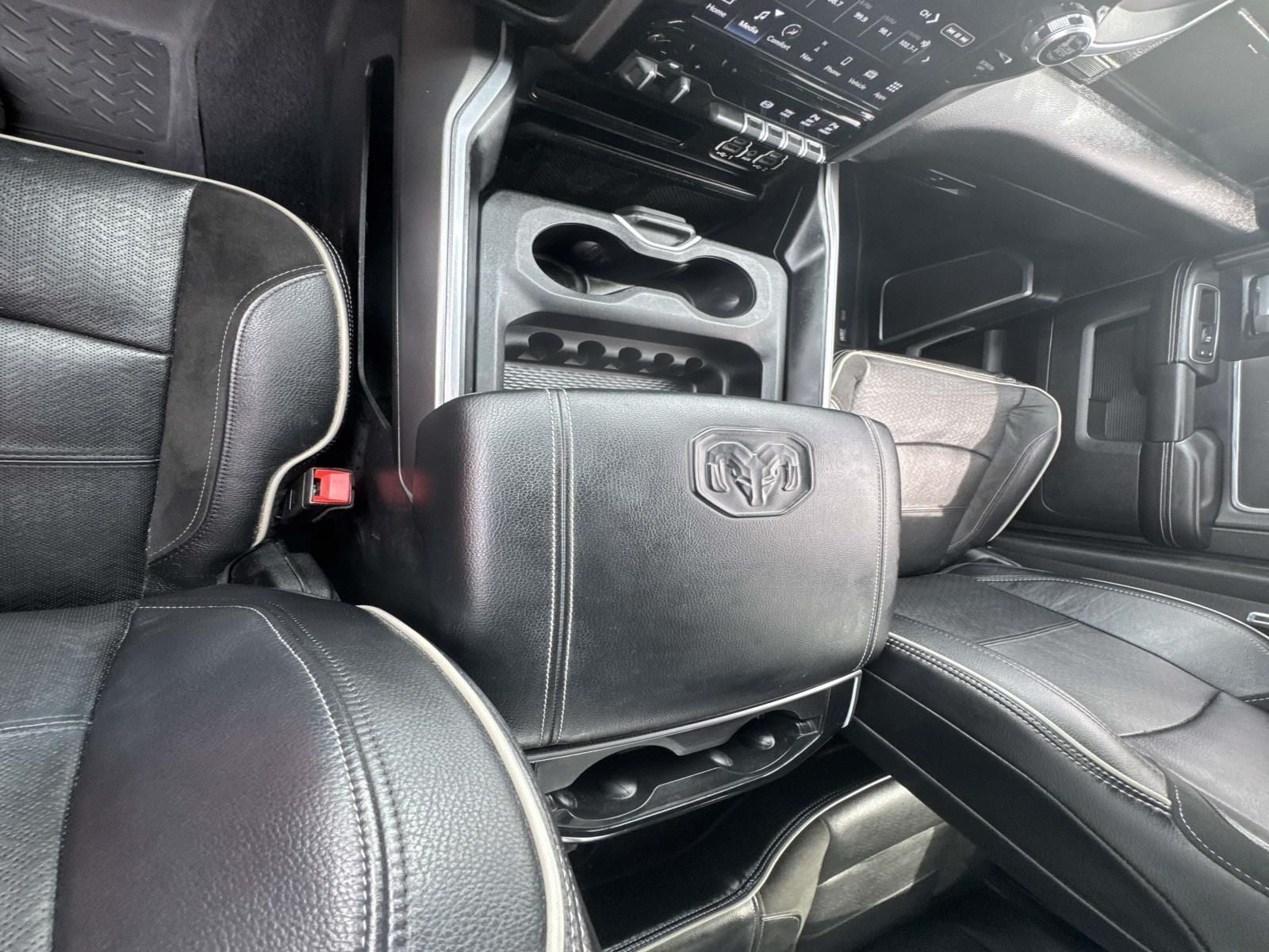 2022 RAM 2500 Laramie Crew Cab 4x4 6'4' Box