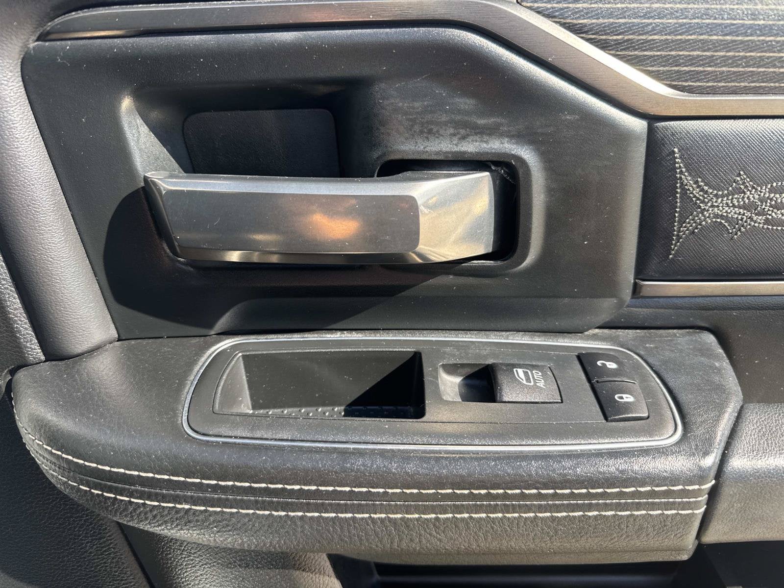 2019 RAM 2500 Limited Crew Cab 4x4 6'4' Box