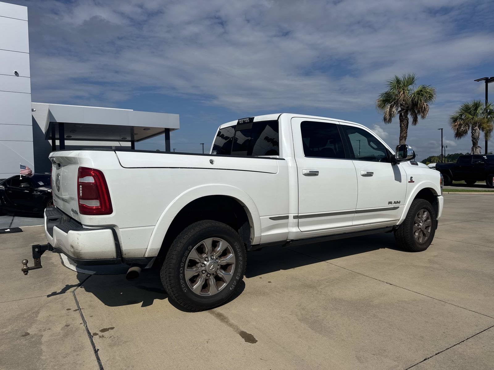 2019 RAM 2500 Limited Crew Cab 4x4 6'4' Box