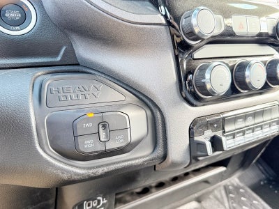 2026 RAM Ram 5500 Chassis Cab RAM 5500 TRADESMAN CHASSIS CREW CAB 4X4 84' CA