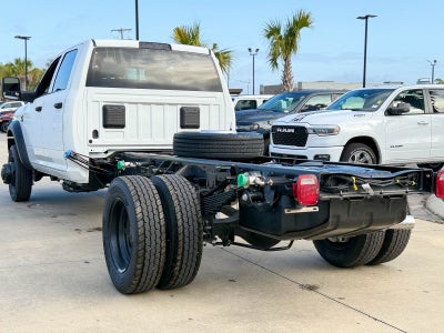2026 RAM Ram 5500 Chassis Cab RAM 5500 TRADESMAN CHASSIS CREW CAB 4X4 84' CA