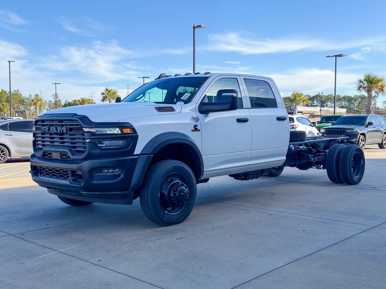 2026 RAM Ram 5500 Chassis Cab RAM 5500 TRADESMAN CHASSIS CREW CAB 4X4 84' CA