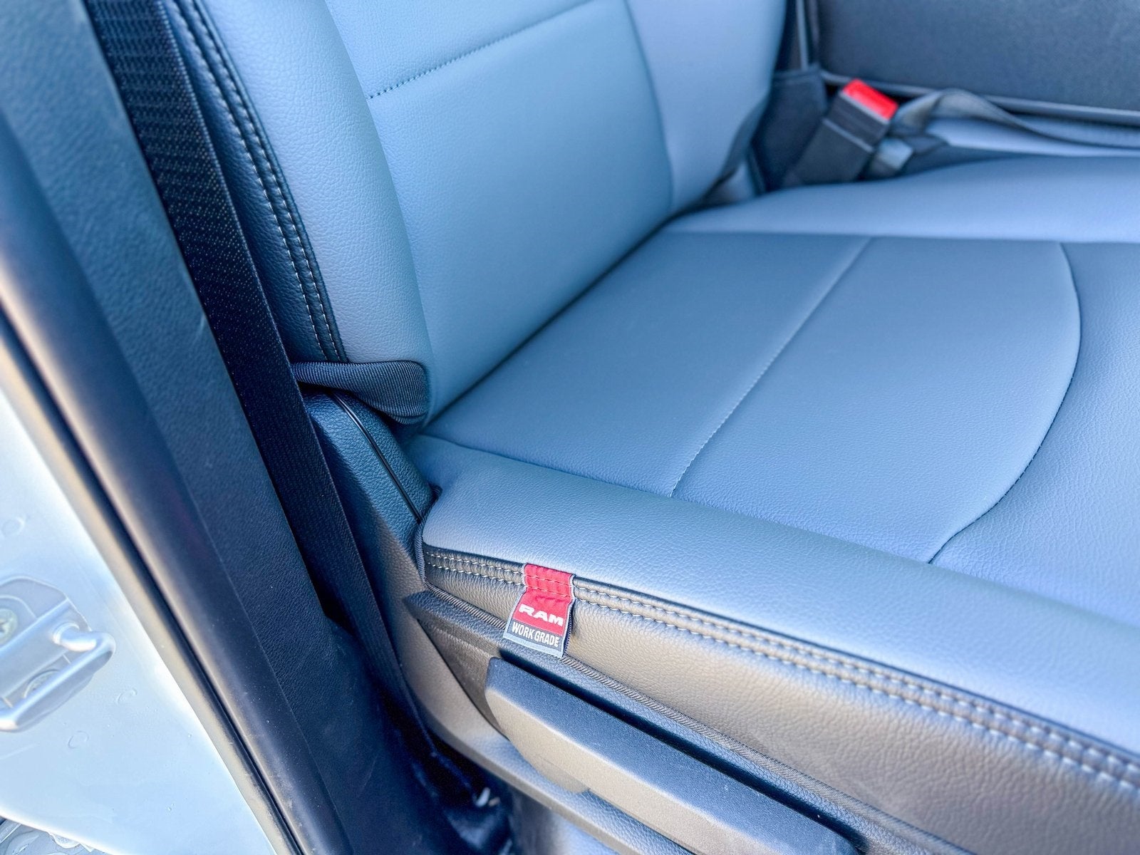 2026 RAM Ram 5500 Chassis Cab RAM 5500 TRADESMAN CHASSIS CREW CAB 4X4 84' CA