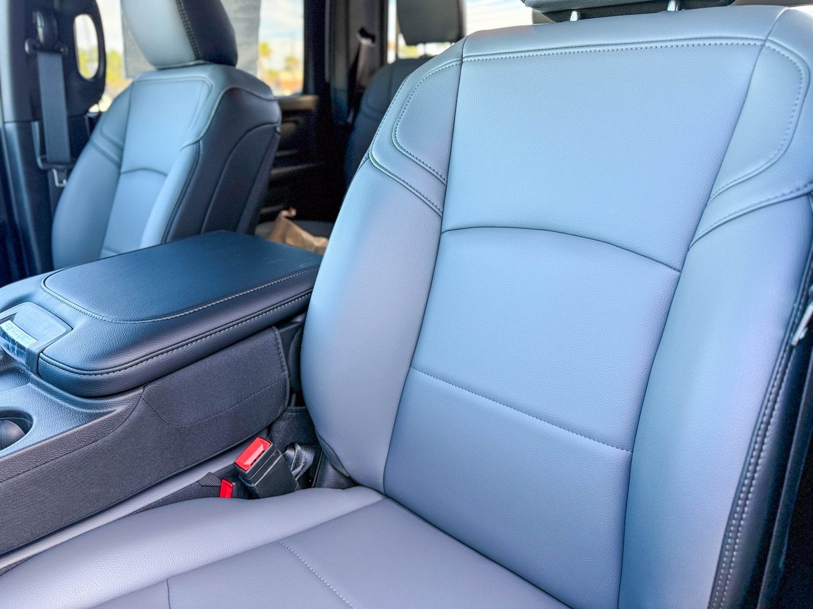 2026 RAM Ram 5500 Chassis Cab RAM 5500 TRADESMAN CHASSIS CREW CAB 4X4 84' CA