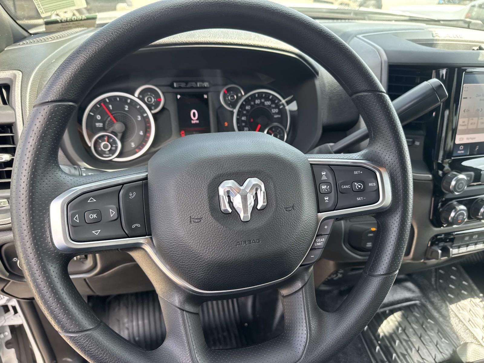 2026 RAM Ram 3500 Chassis Cab RAM 3500 TRADESMAN CREW CAB CHASSIS 4X4 60' CA
