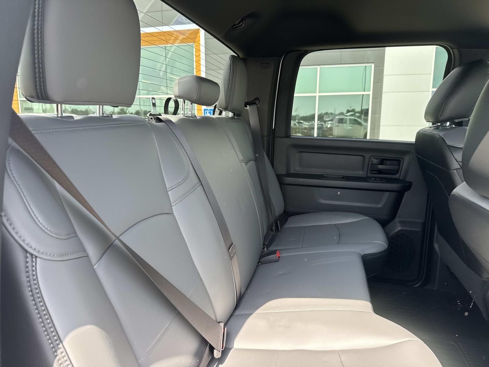 2026 RAM Ram 3500 Chassis Cab RAM 3500 TRADESMAN CREW CAB CHASSIS 4X4 60' CA