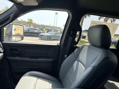 2026 RAM 3500 Chassis RAM 3500 TRADESMAN CREW CAB CHASSIS 4X4 60' CA