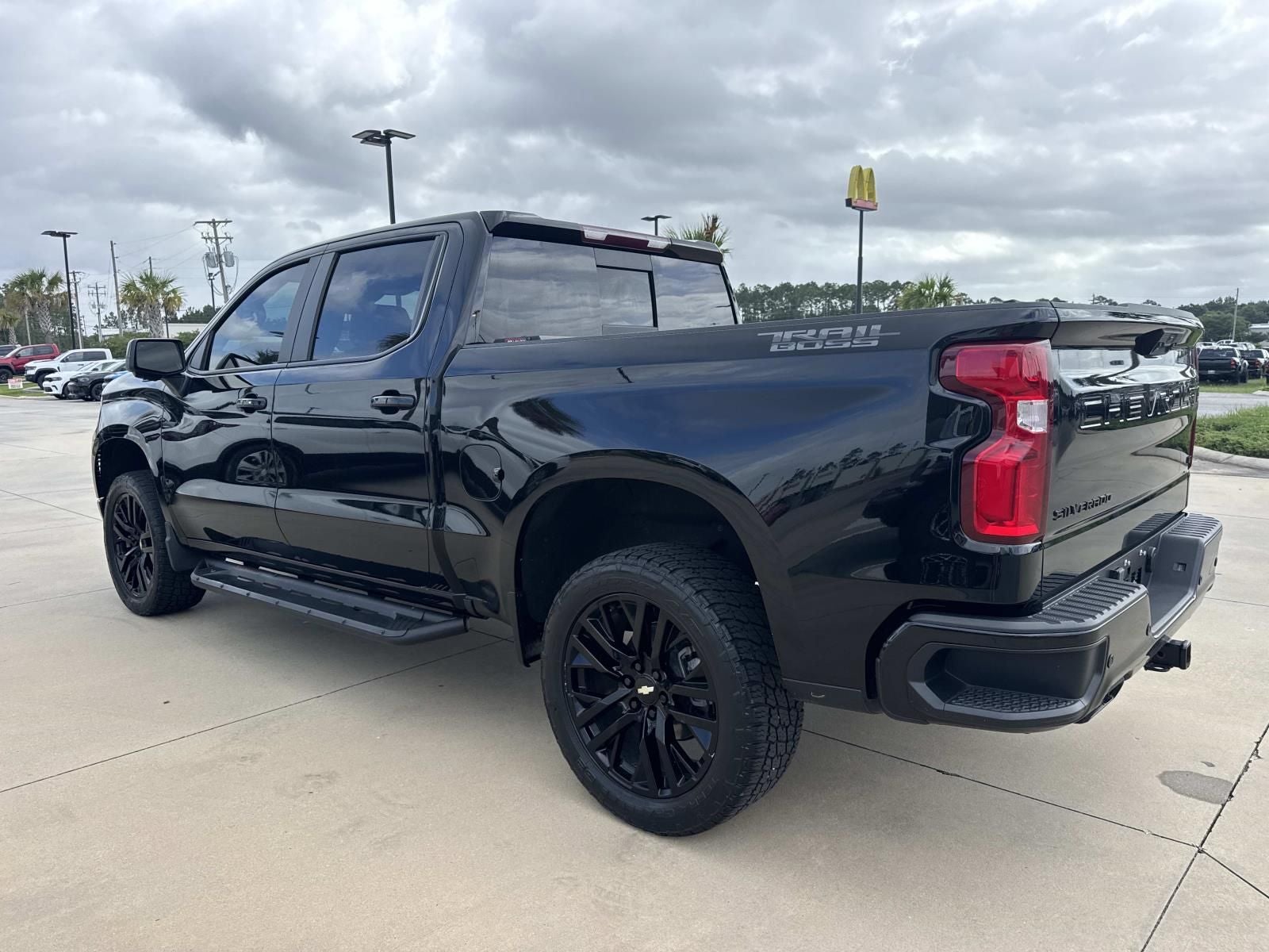 2022 Chevrolet Silverado 1500 4WD Crew Cab Short Bed LT Trail Boss