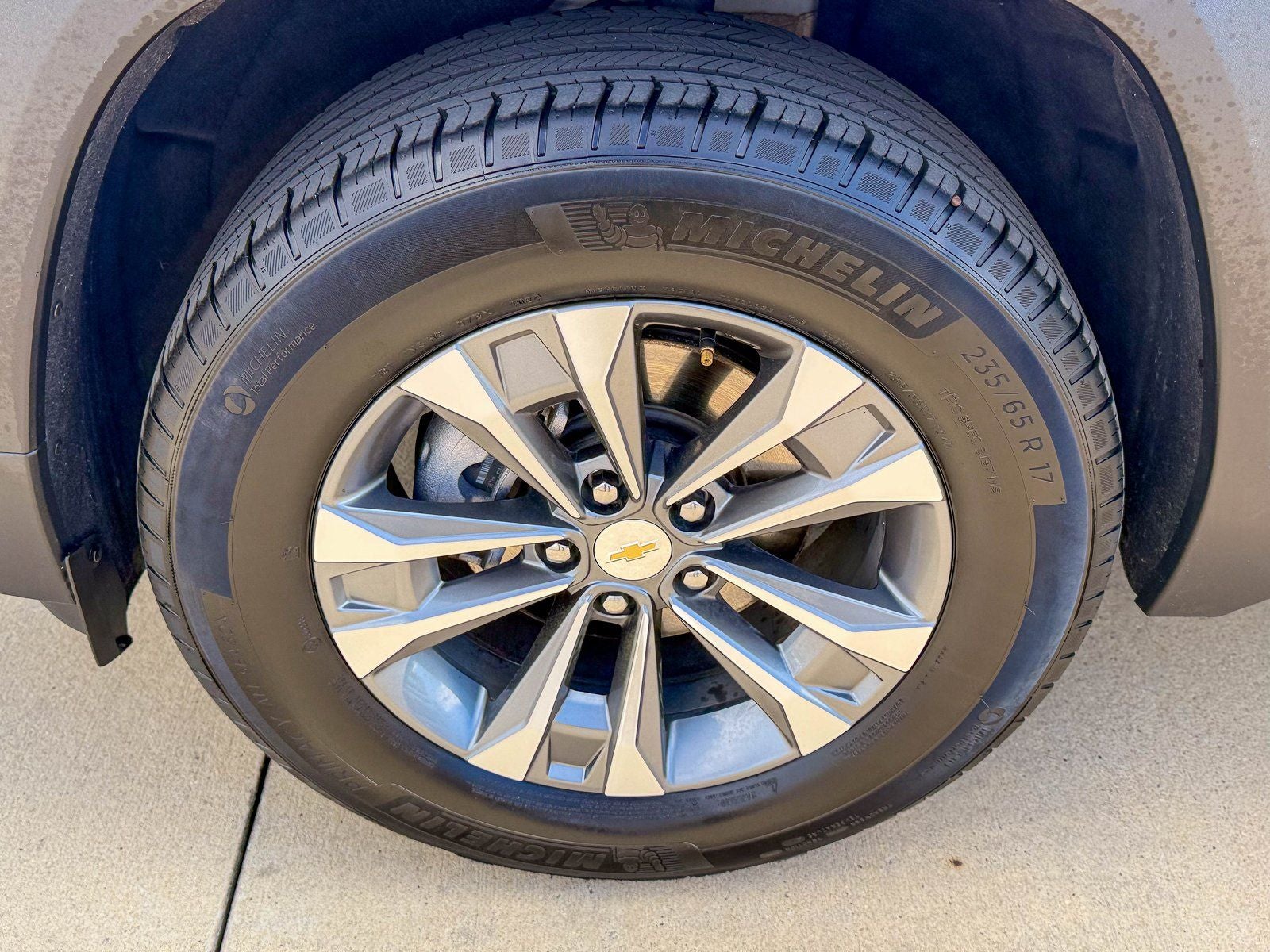 2025 Chevrolet Equinox AWD LT