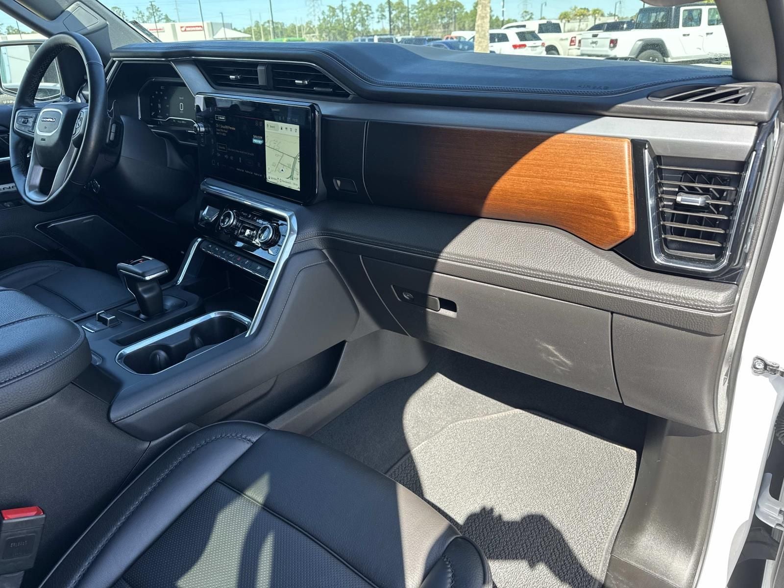 2024 GMC Sierra 1500 2WD Crew Cab Short Box Denali