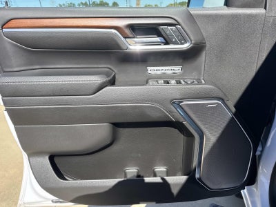 2024 GMC Sierra 1500 2WD Crew Cab Short Box Denali