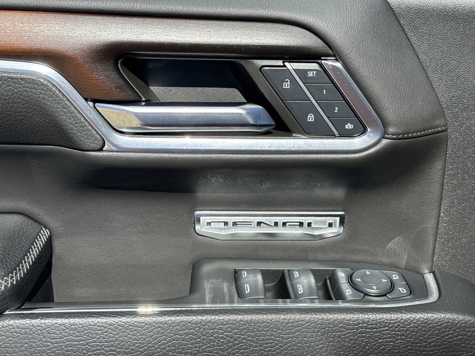 2024 GMC Sierra 1500 2WD Crew Cab Short Box Denali