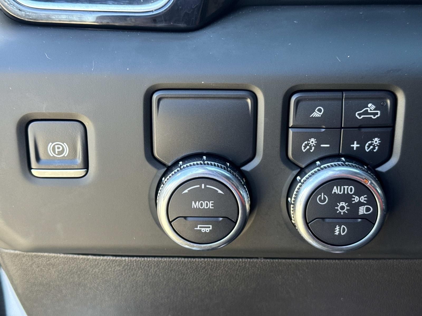 2024 GMC Sierra 1500 2WD Crew Cab Short Box Denali