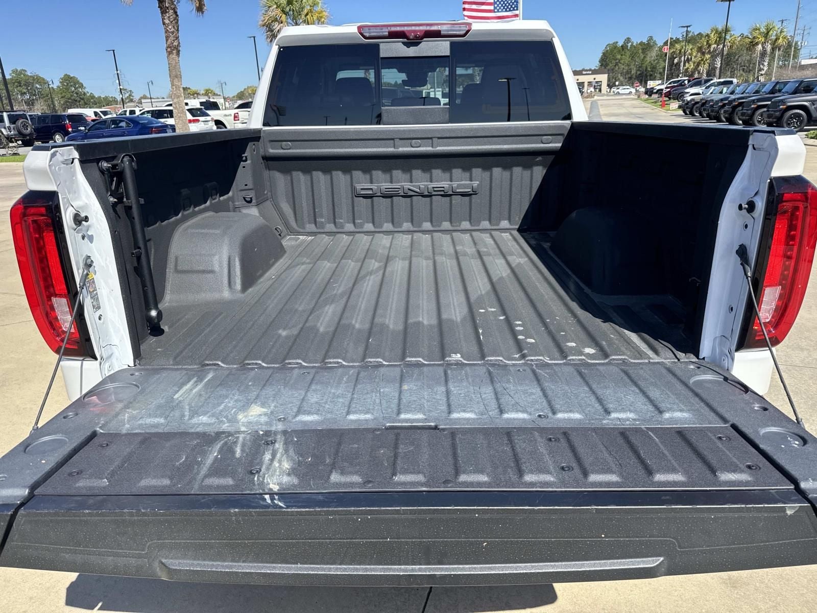 2024 GMC Sierra 1500 2WD Crew Cab Short Box Denali