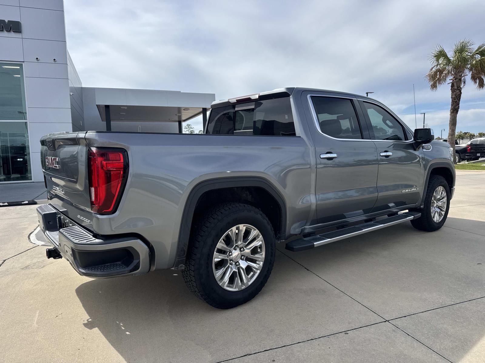 2020 GMC Sierra 1500 4WD Crew Cab Short Box Denali