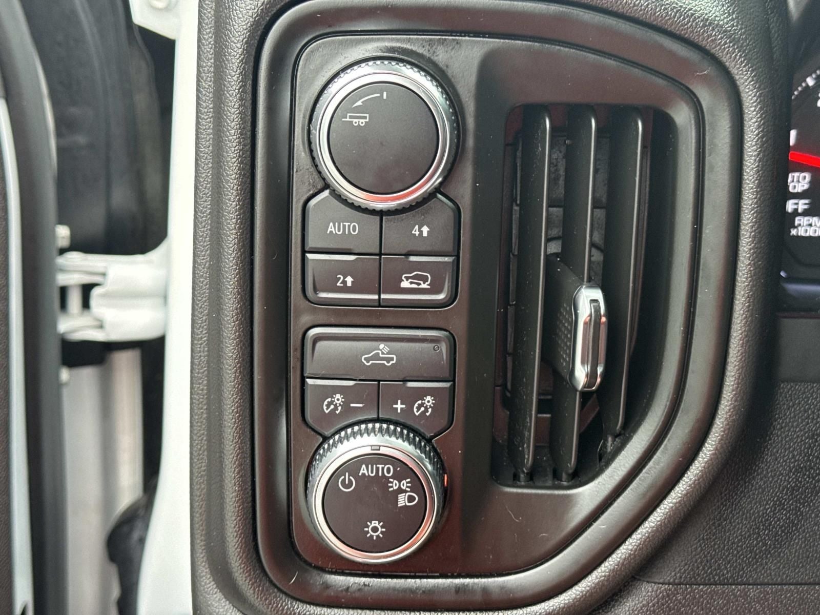 2024 GMC Sierra 1500 4WD Crew Cab Short Box Pro