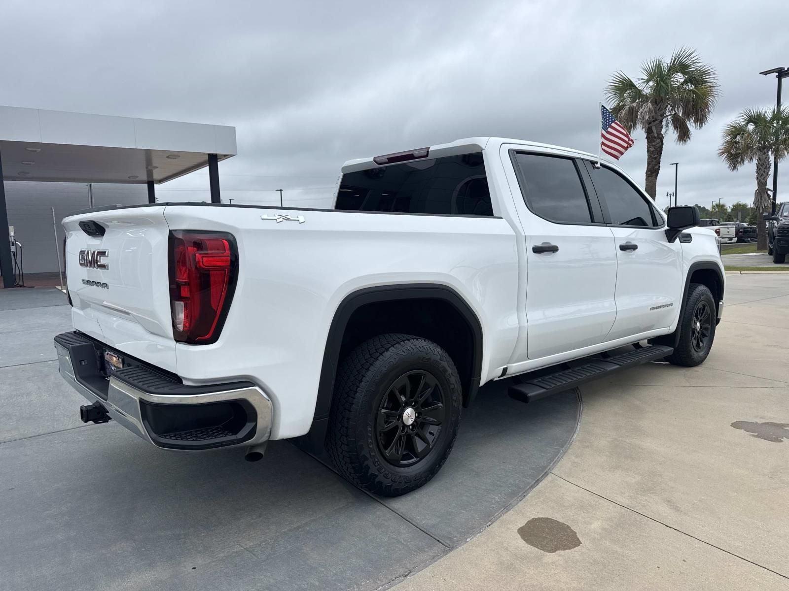 2024 GMC Sierra 1500 4WD Crew Cab Short Box Pro