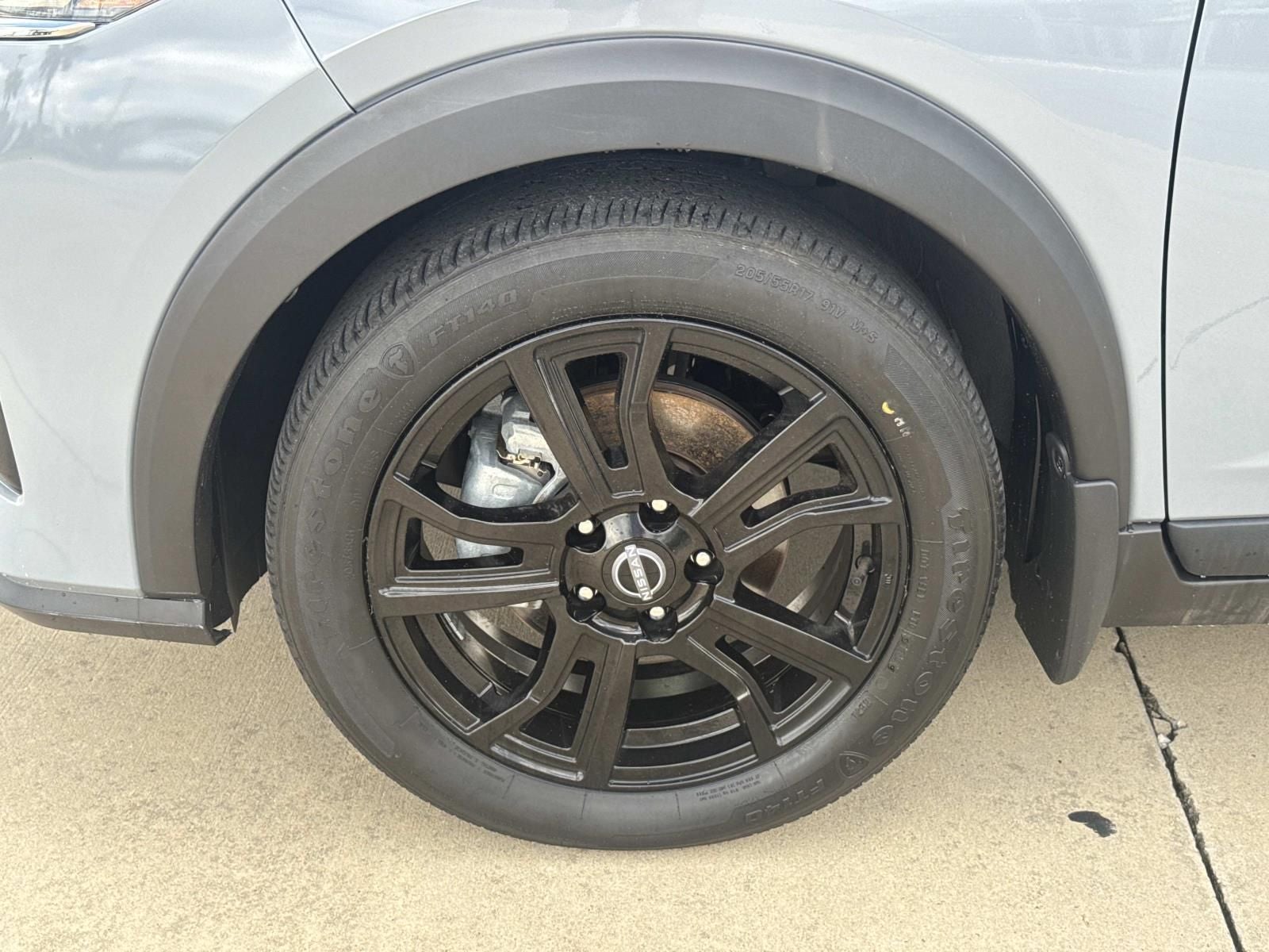 2024 Nissan Kicks SR Xtronic CVT