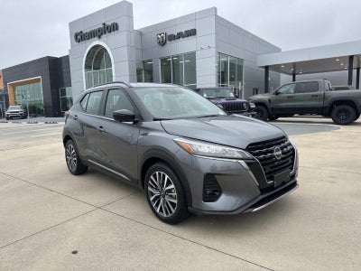 2024 Nissan Kicks SR Xtronic CVT