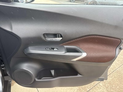 2024 Nissan Kicks SR Xtronic CVT