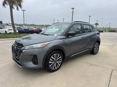 2024 Nissan Kicks SR Xtronic CVT