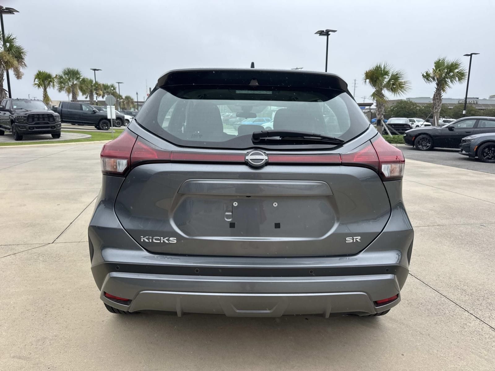 2024 Nissan Kicks SR Xtronic CVT