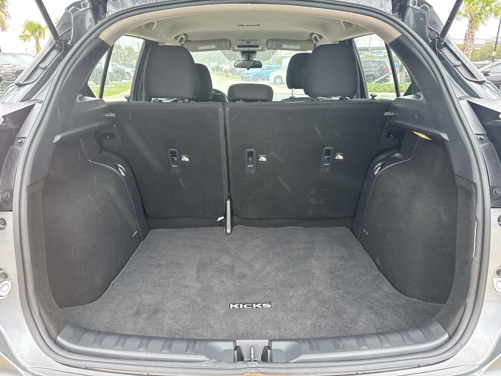 2024 Nissan Kicks SR Xtronic CVT