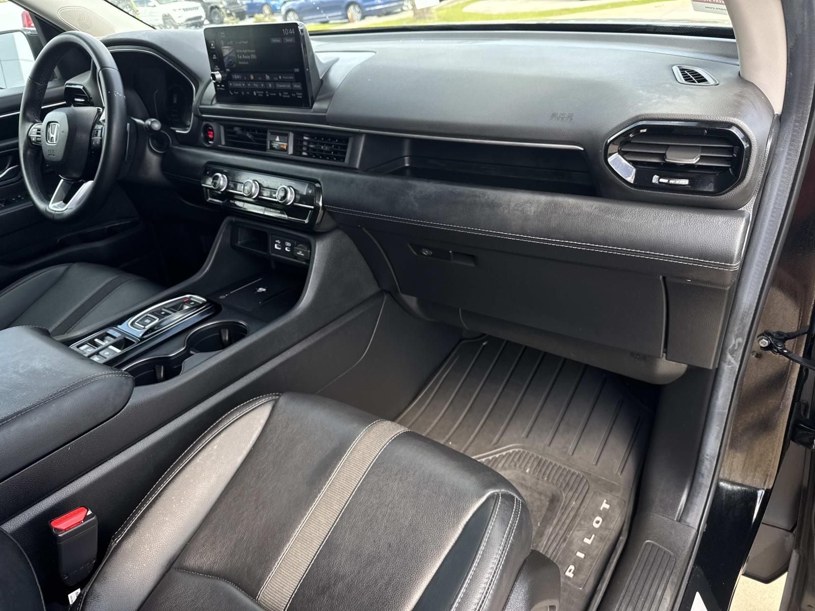 2025 Honda Pilot Base
