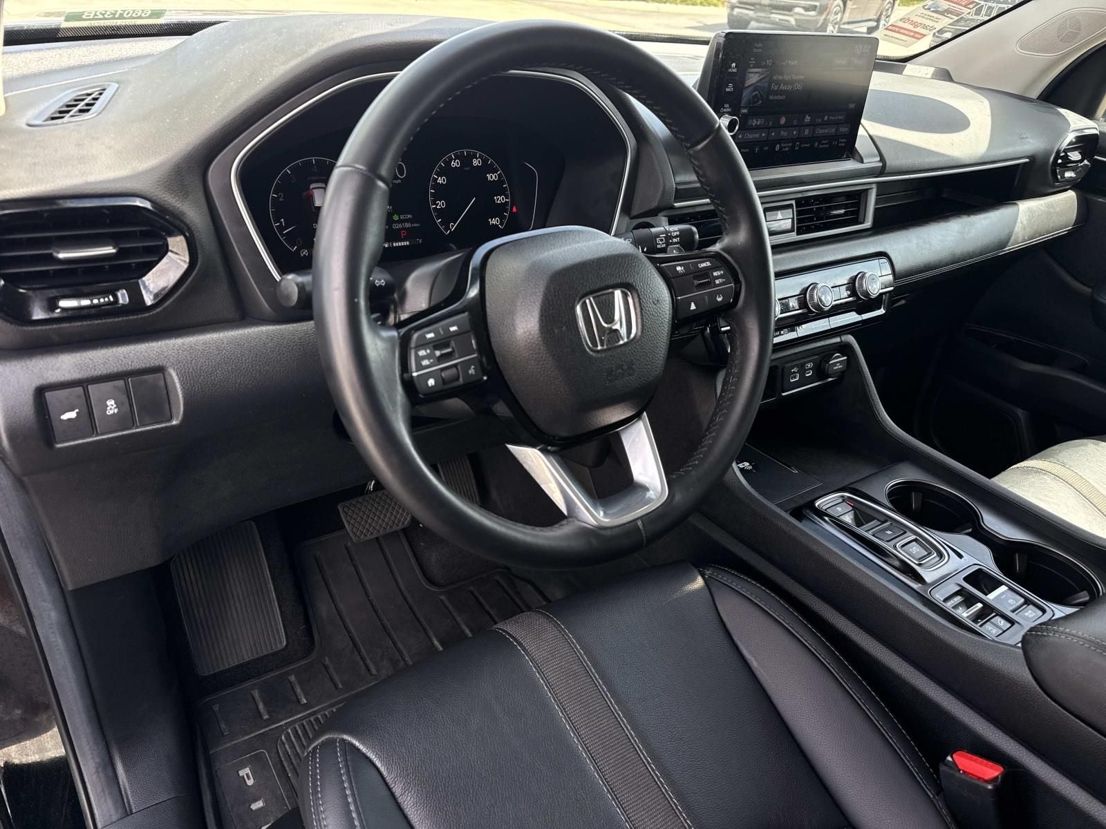 2025 Honda Pilot Base