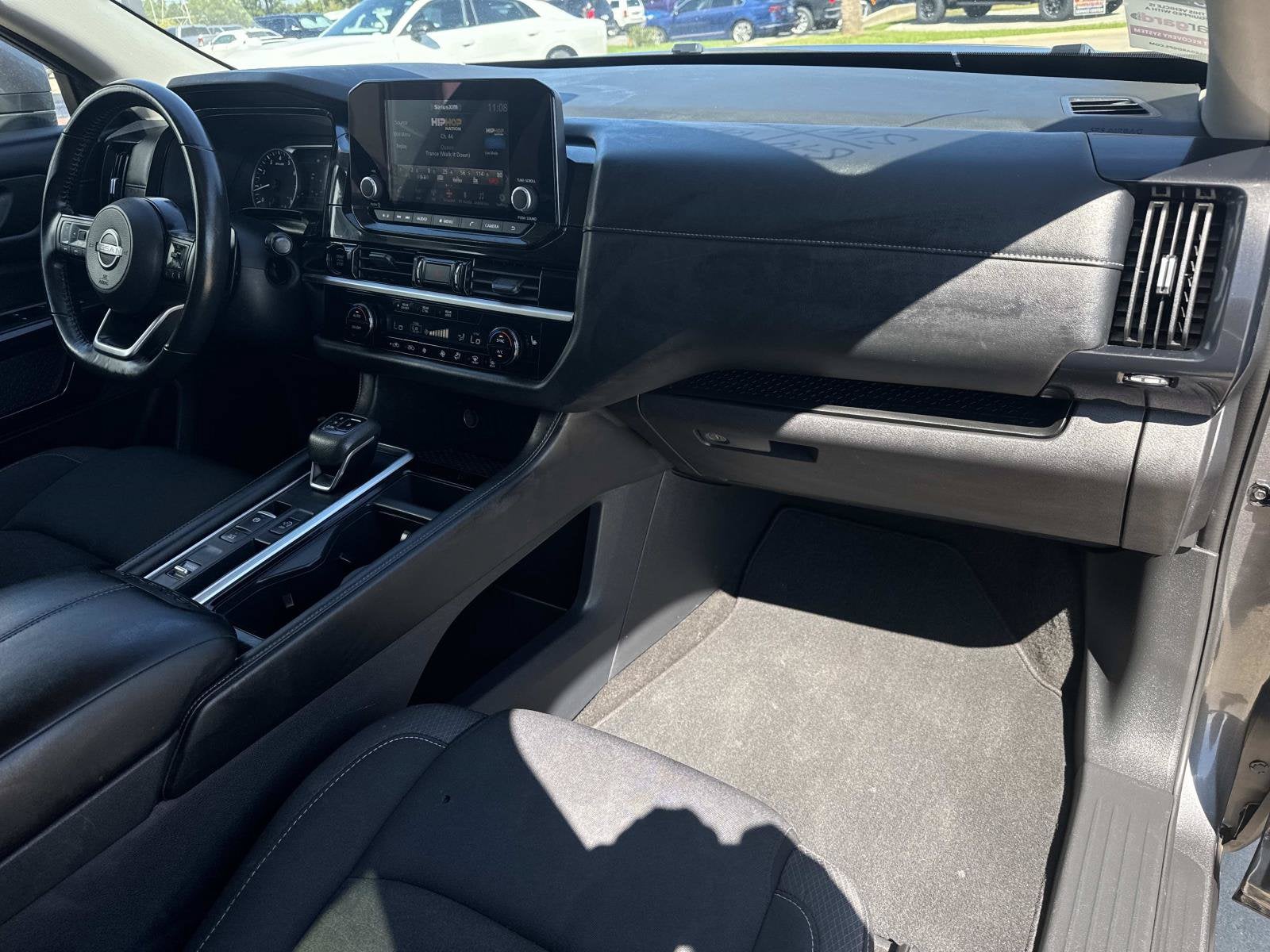 2025 Nissan Pathfinder SV FWD