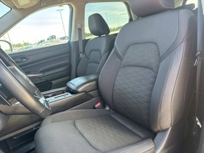 2025 Nissan Pathfinder SV FWD