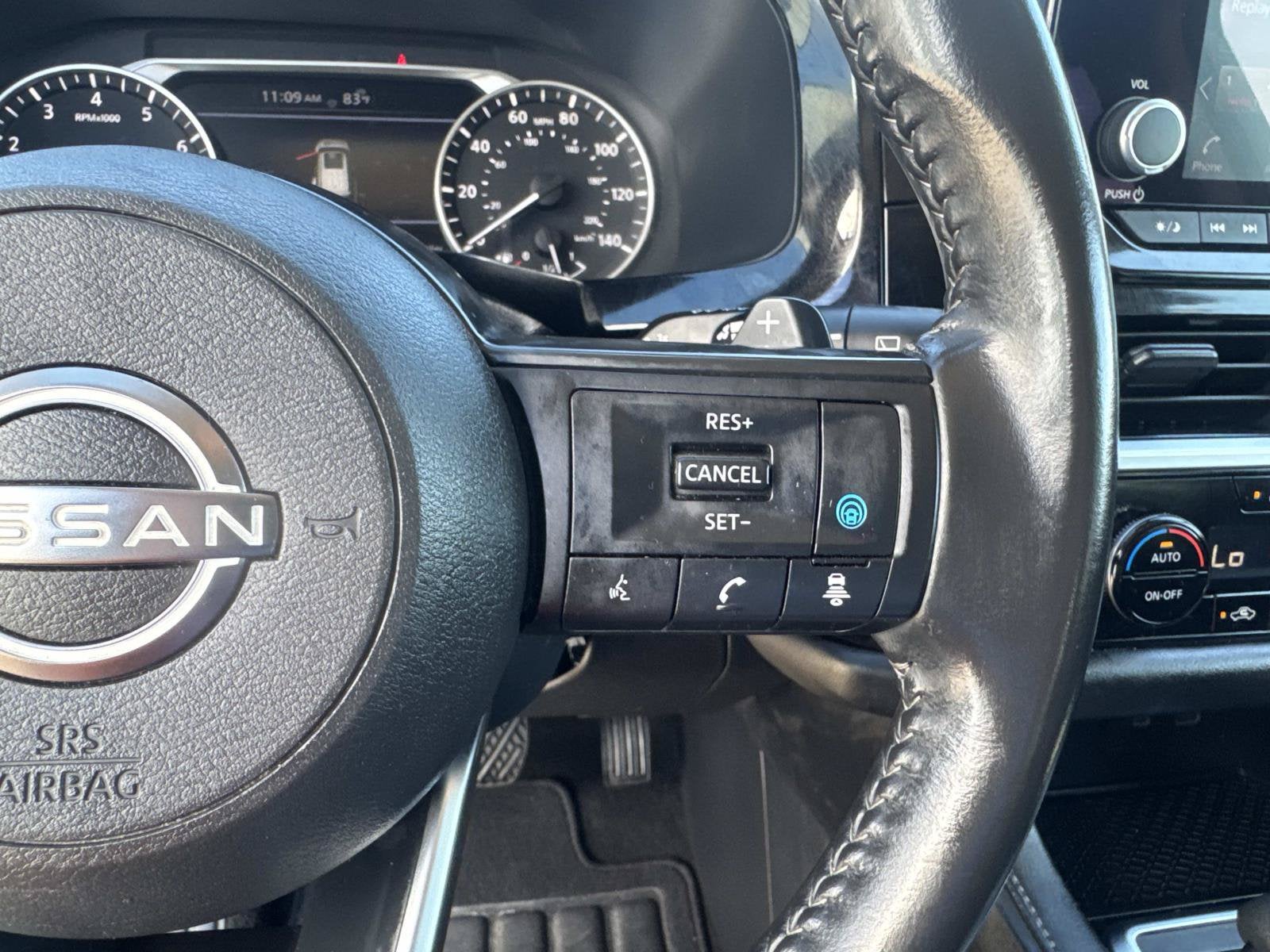 2025 Nissan Pathfinder SV FWD
