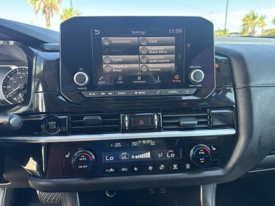2025 Nissan Pathfinder SV FWD