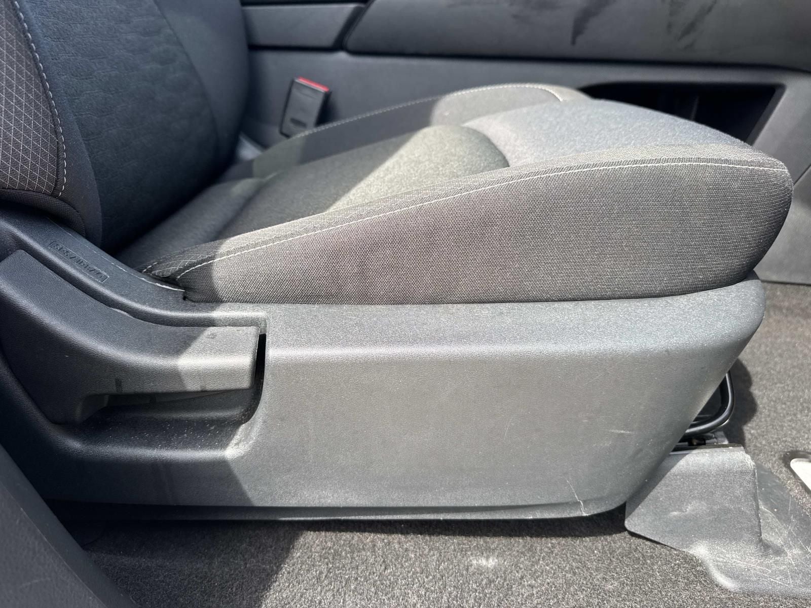 2024 Nissan Pathfinder SV FWD