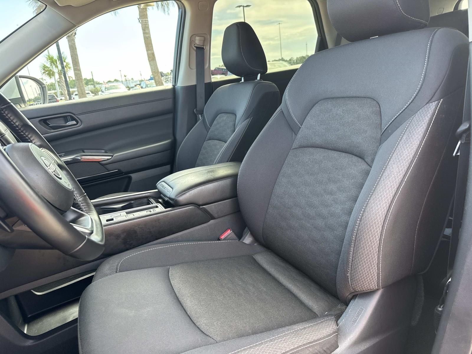 2024 Nissan Pathfinder SV FWD