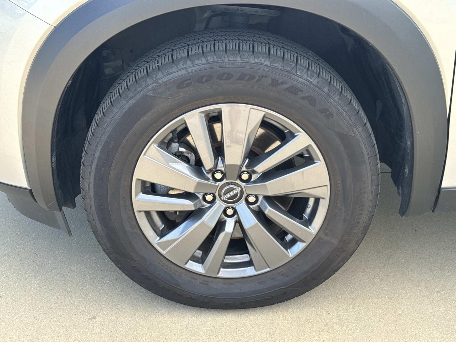 2024 Nissan Pathfinder SV FWD