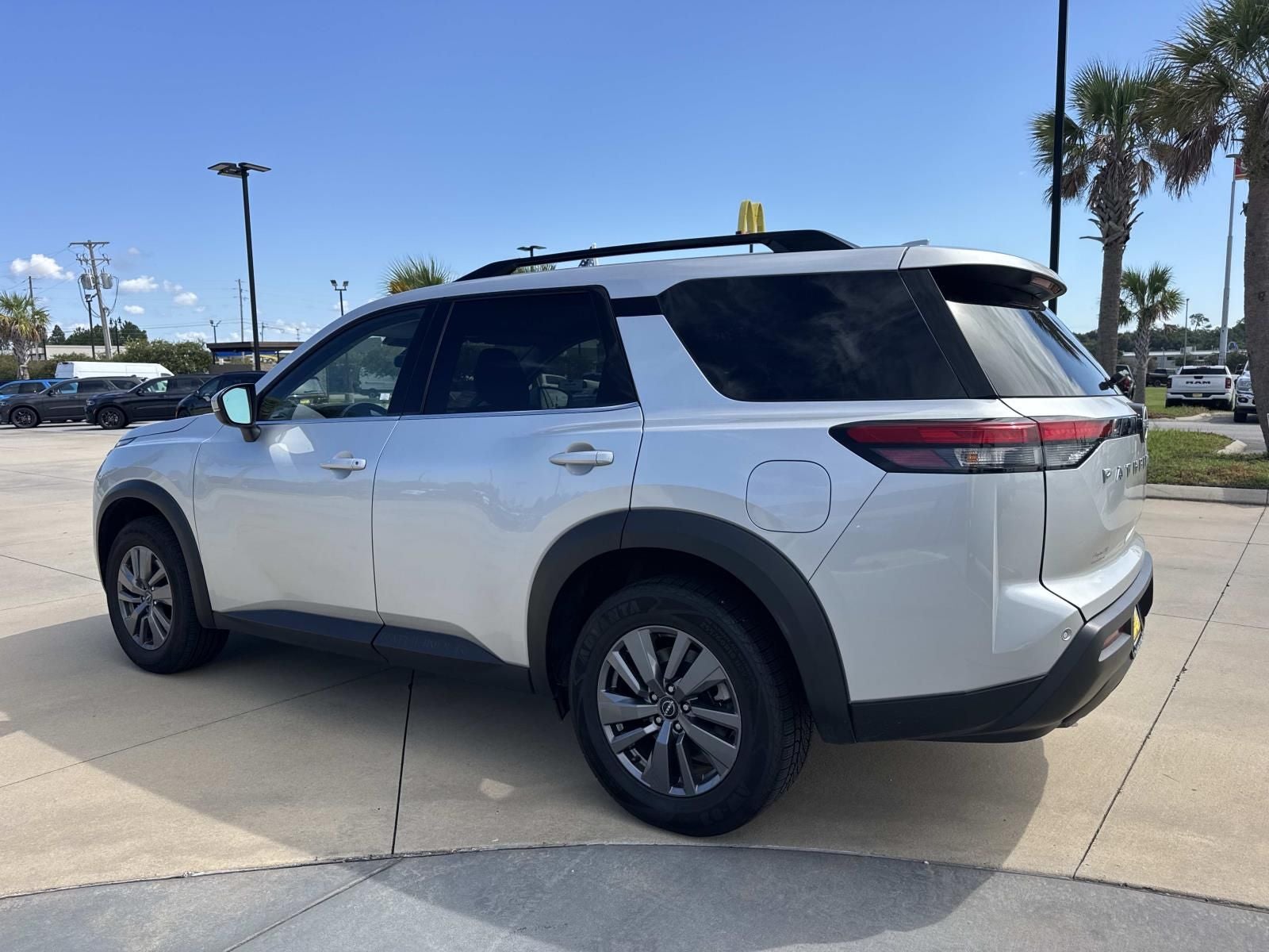 2024 Nissan Pathfinder SV FWD