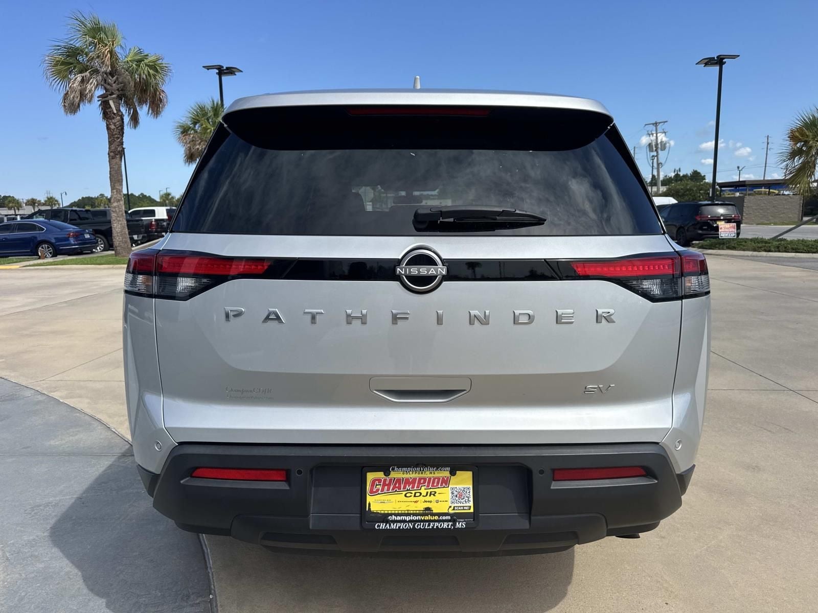 2024 Nissan Pathfinder SV FWD