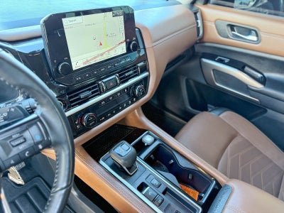 2024 Nissan Pathfinder Platinum FWD