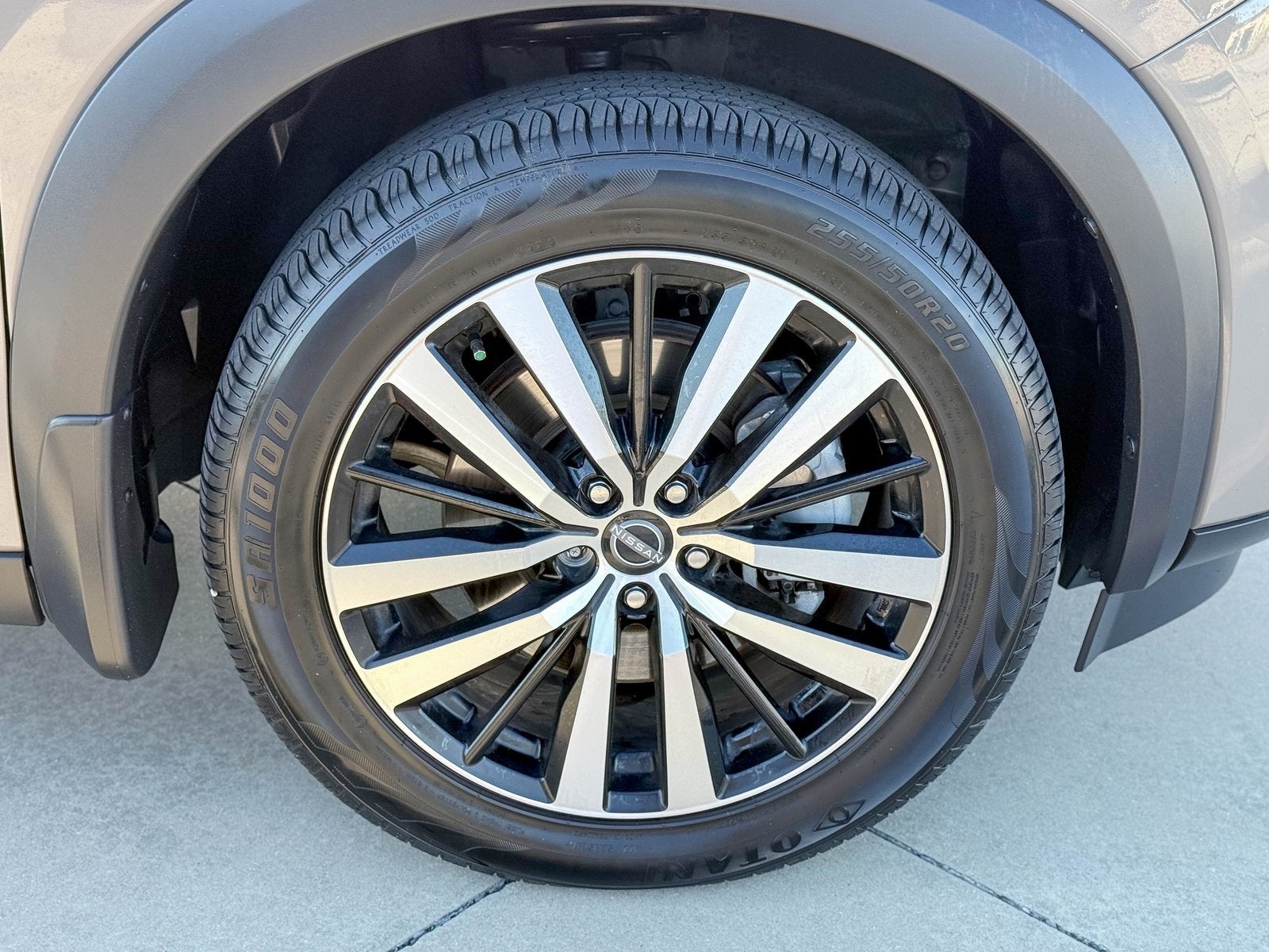 2024 Nissan Pathfinder Platinum FWD