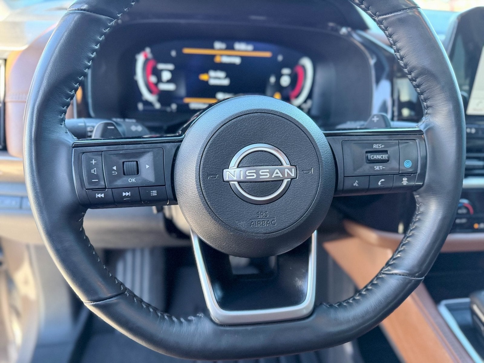 2024 Nissan Pathfinder Platinum FWD