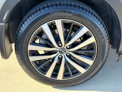 2024 Nissan Pathfinder Platinum FWD