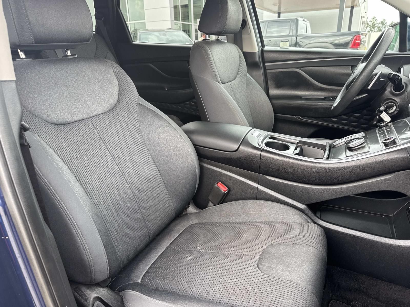 2022 Hyundai Santa Fe SE