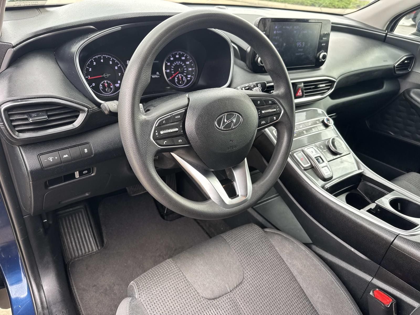 2022 Hyundai Santa Fe SE