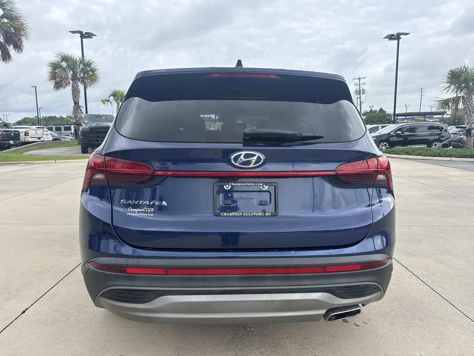 2022 Hyundai Santa Fe SE