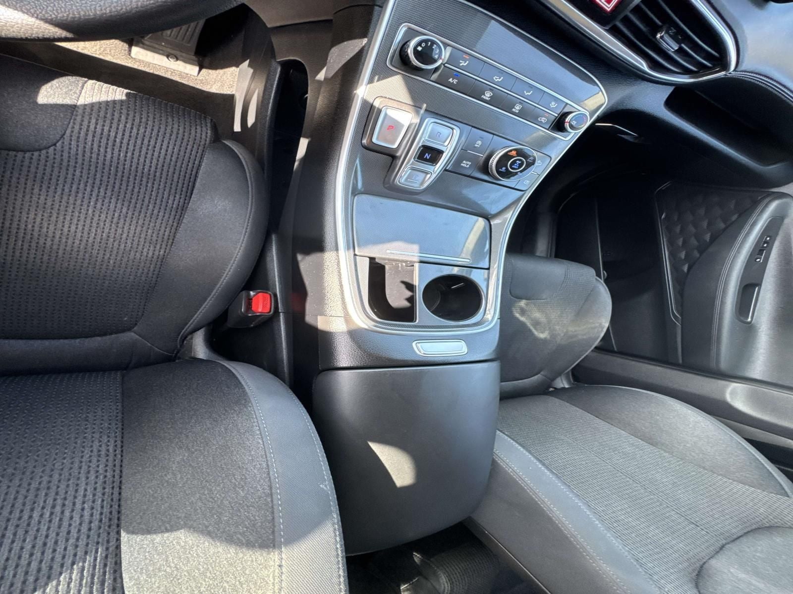 2021 Hyundai Santa Fe SE